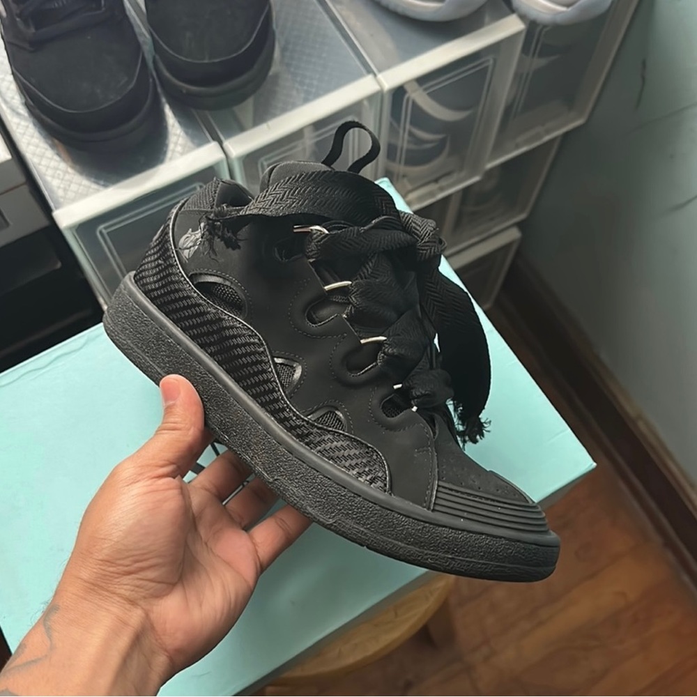 ALL BLACK LANVIN SNEAKER